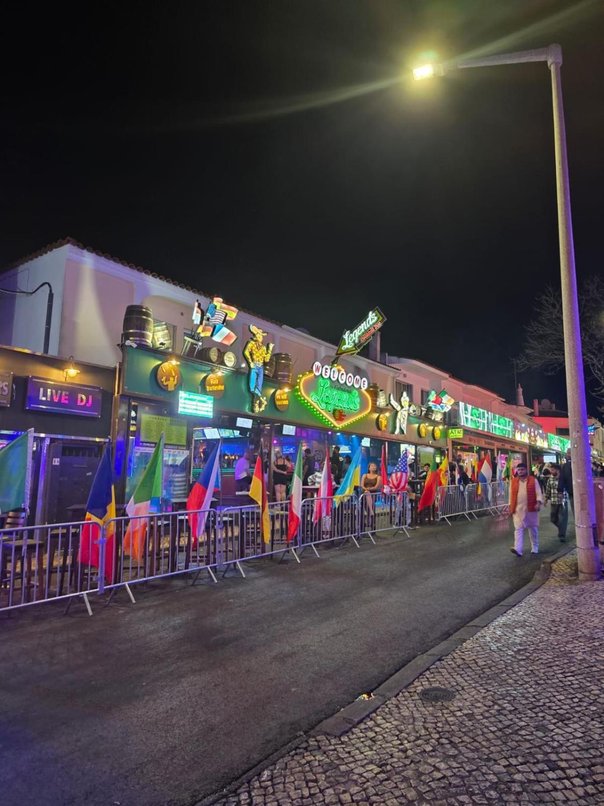 Studio Rua Dos Bares Em Albufeira Luaran gambar