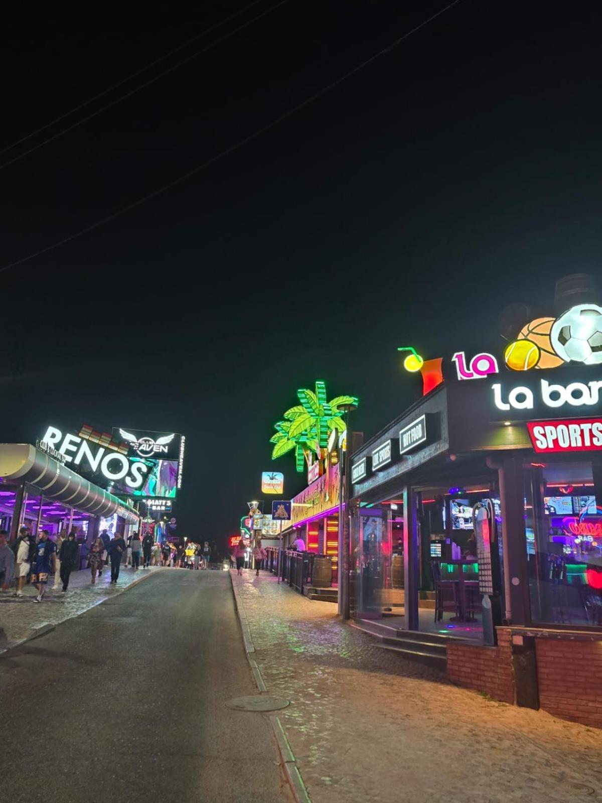 Studio Rua Dos Bares Em Albufeira Luaran gambar